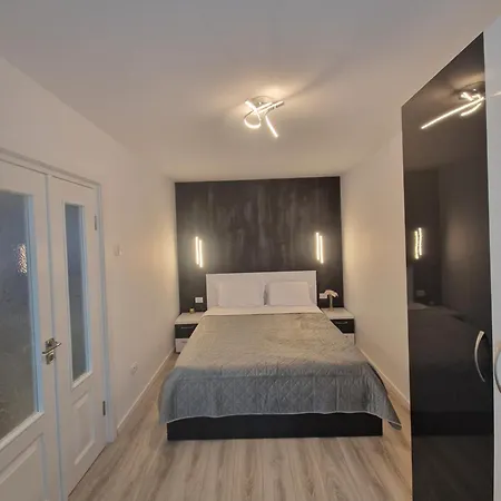 Iris 2 Bedroom